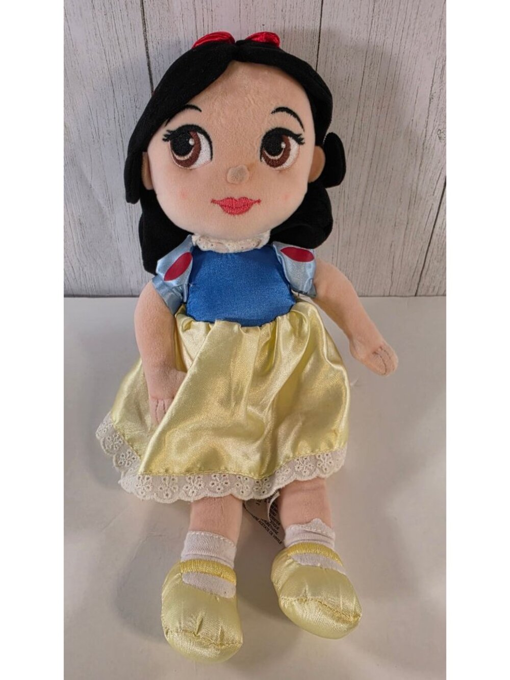 DISNEY STORE ANIMATORS COLLECTION SNOW WHITE PLUSH DOLL 12" PRINCESS BIG EYES